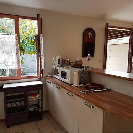 Villa 3 Plain Pied Avec Grand Jardin - 6radi8 *